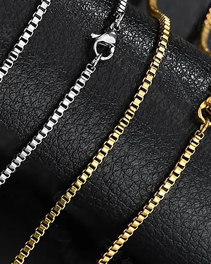 Box Necklace